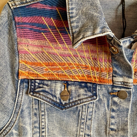 NEW Driftwood Summer Solstice Trucker Jean Jacket Sun Embroidered Medium Wash M - Picture 4 of 16